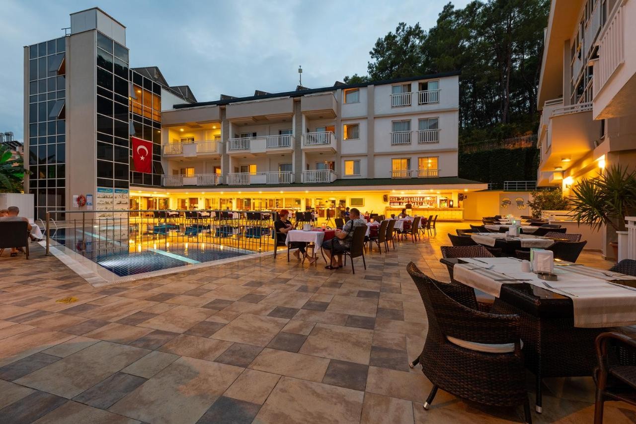 VIKING EXPRESS HOTEL (ex. Viking Suite Hotel)