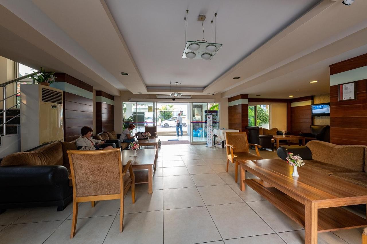 VIKING EXPRESS HOTEL (ex. Viking Suite Hotel)