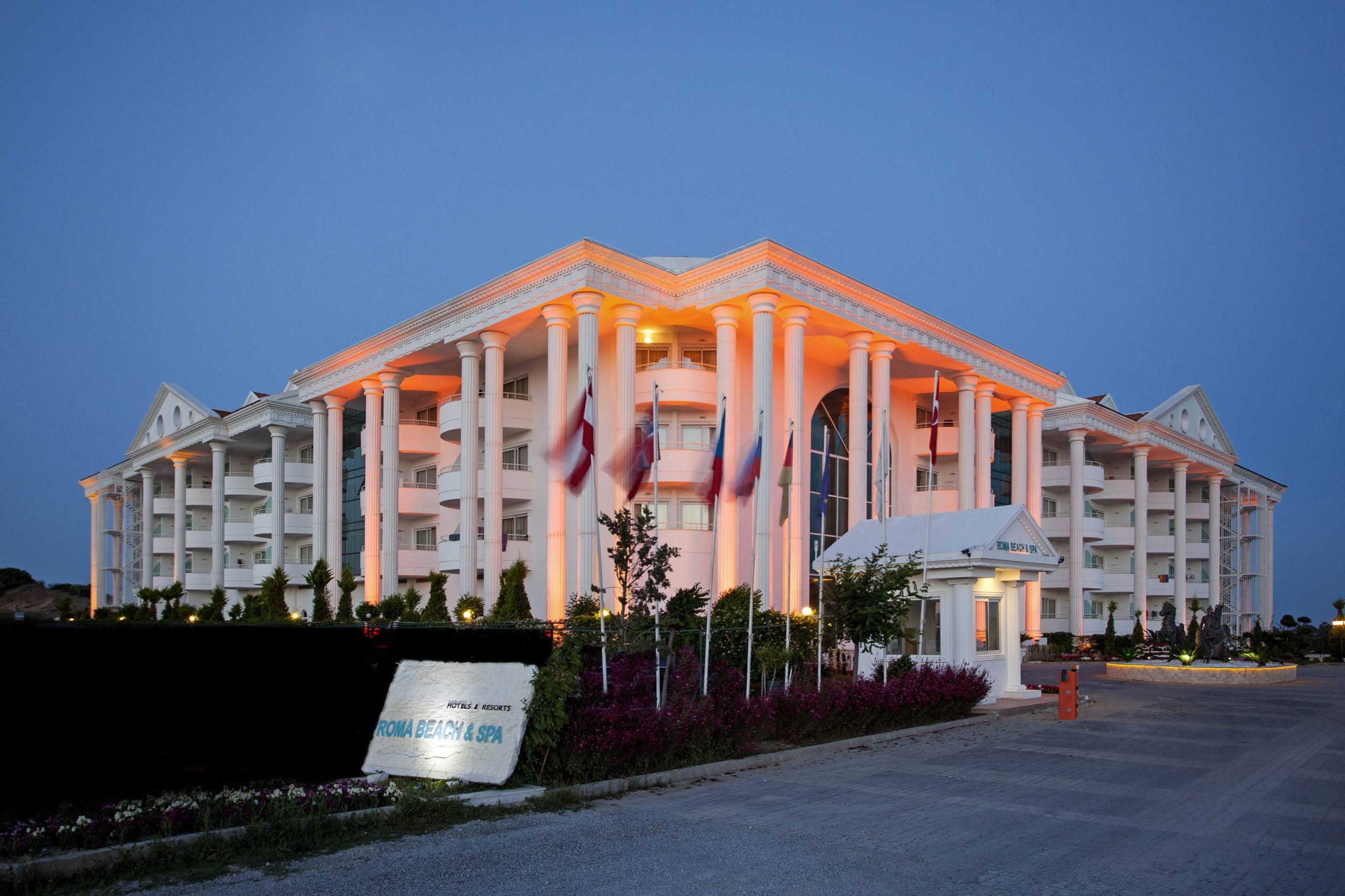 ROMA BEACH RESORT ADULT ONLT 16+