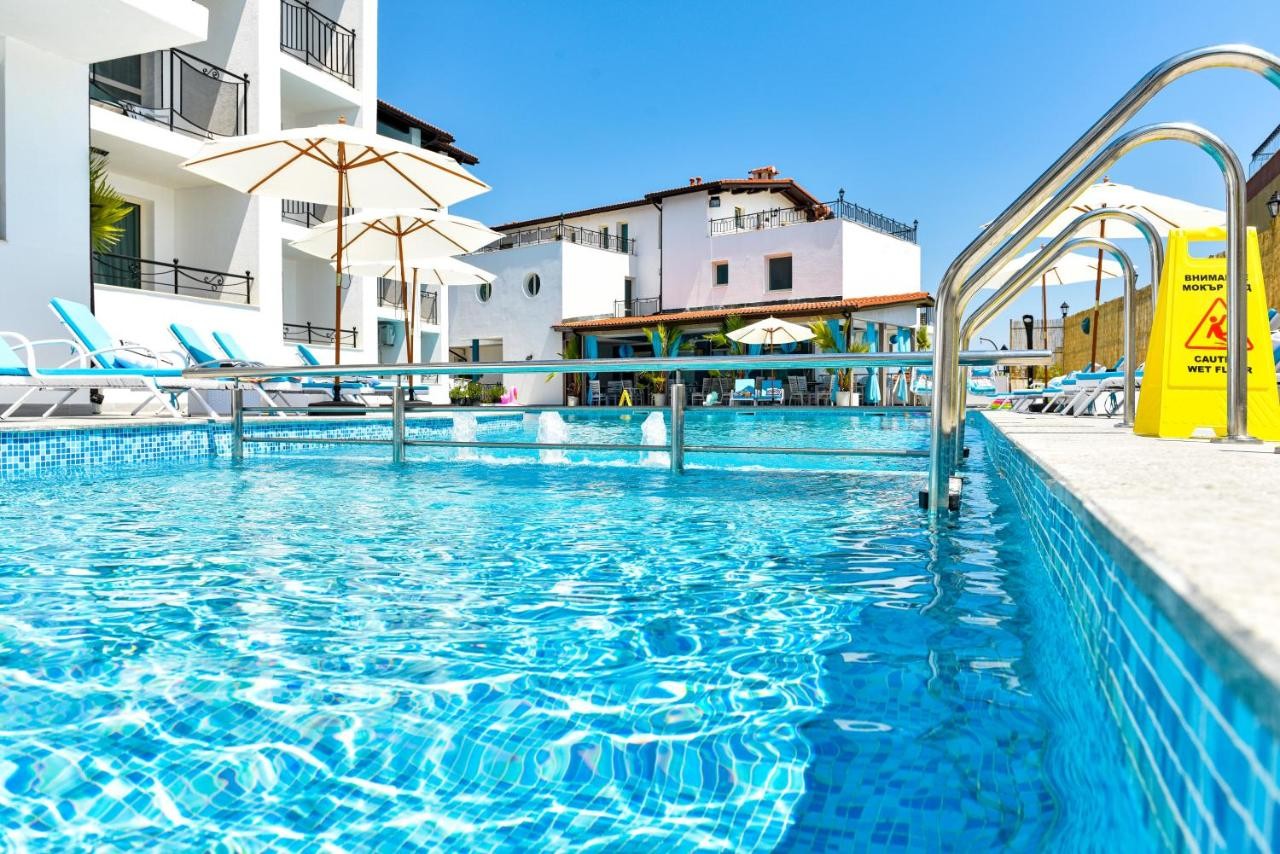 ROYAL CALISTO HOTEL