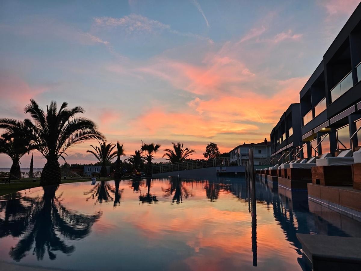 SEA COAST RESORT