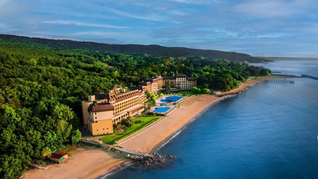 HVD RIVIERA BEACH HOTEL