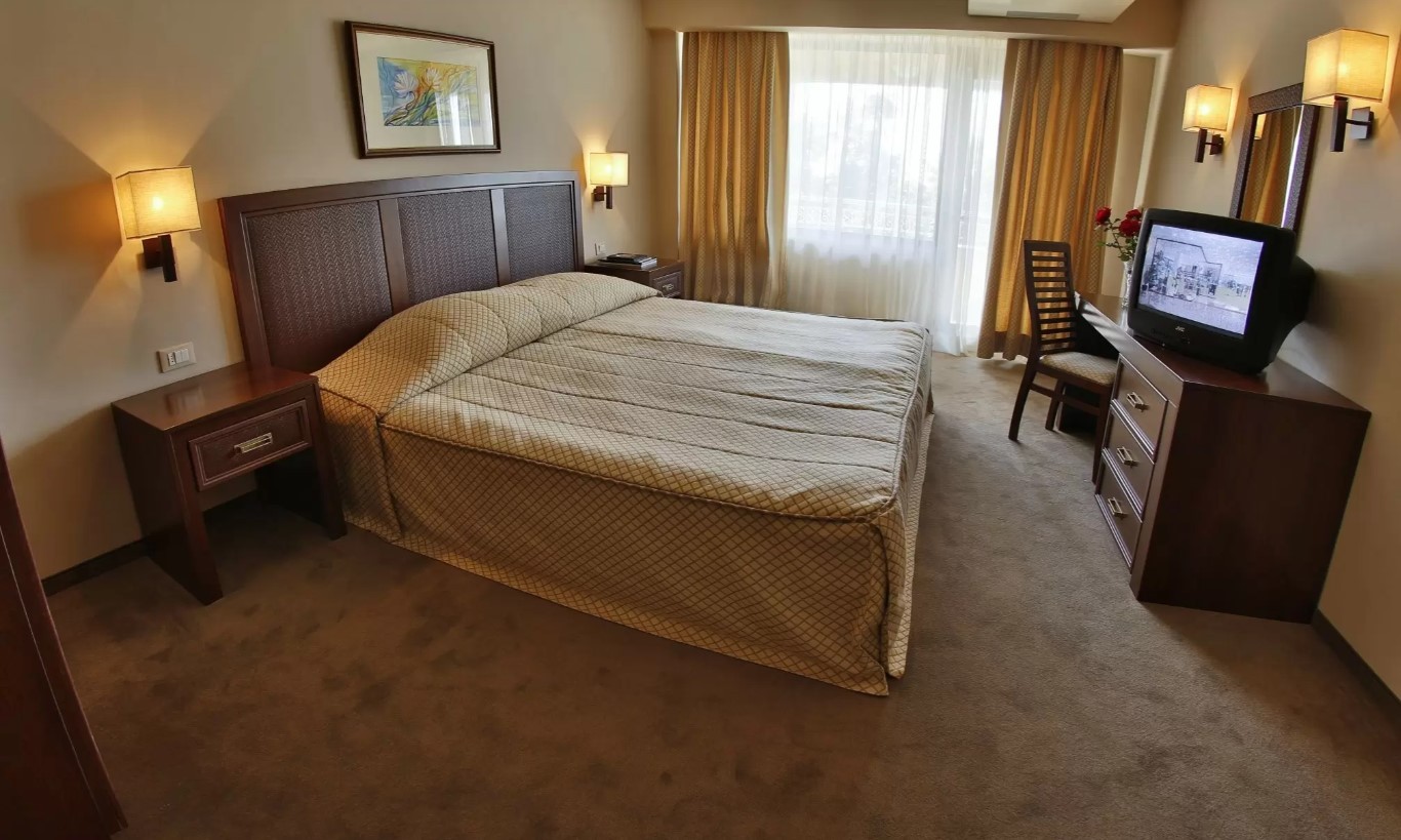 HVD LOTOS HOTEL