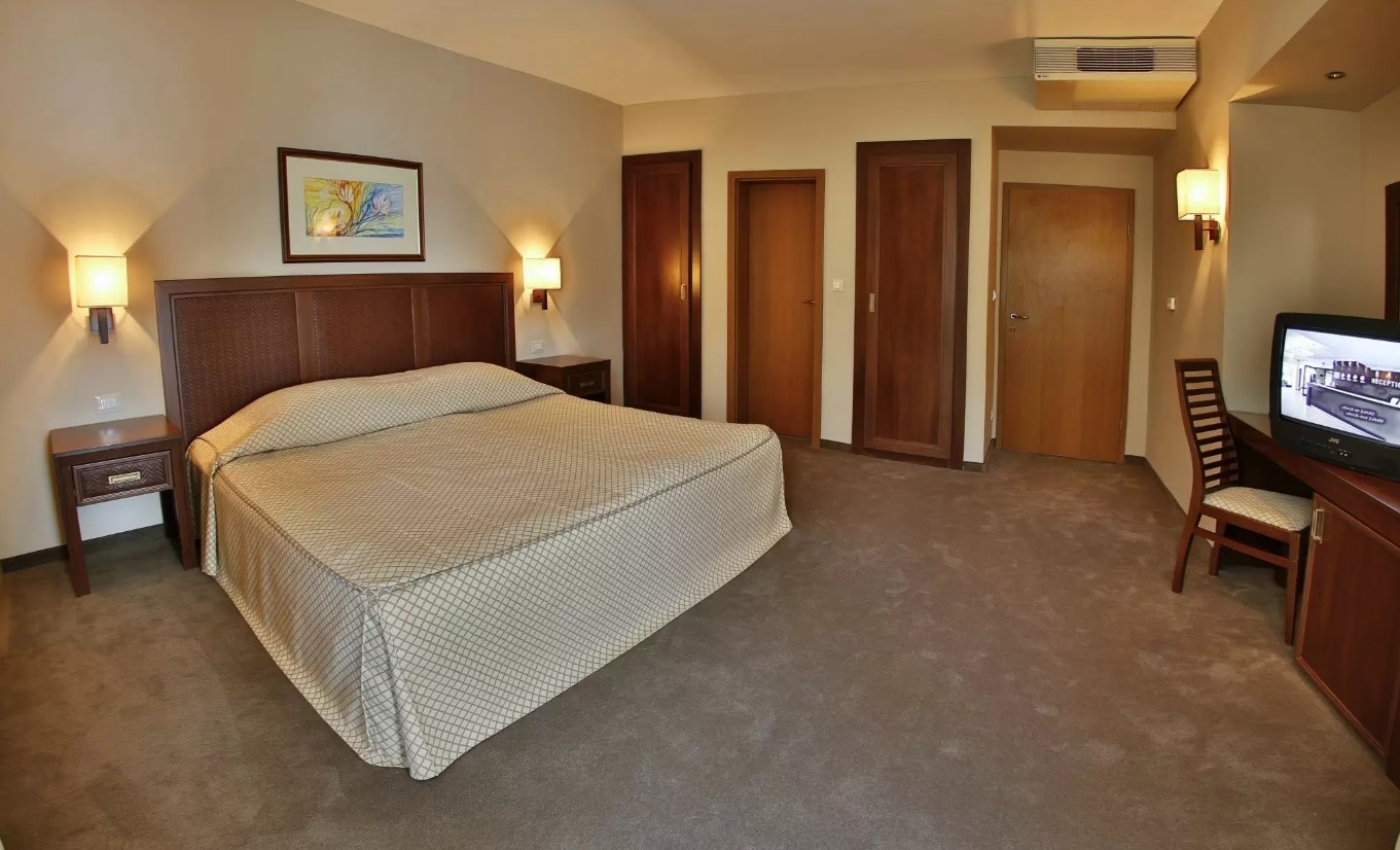 HVD LOTOS HOTEL