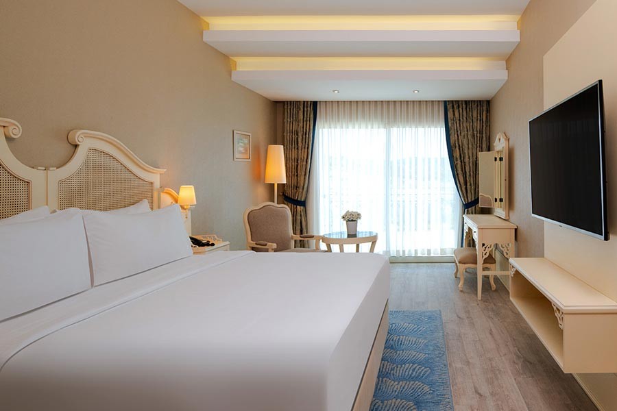 DOLCE HOTELS - RESORTS BY WYNDHAM