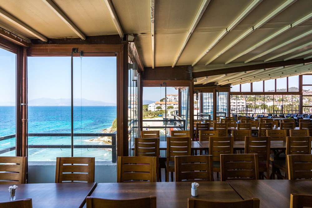 SUNDAY BEACH HOTEL