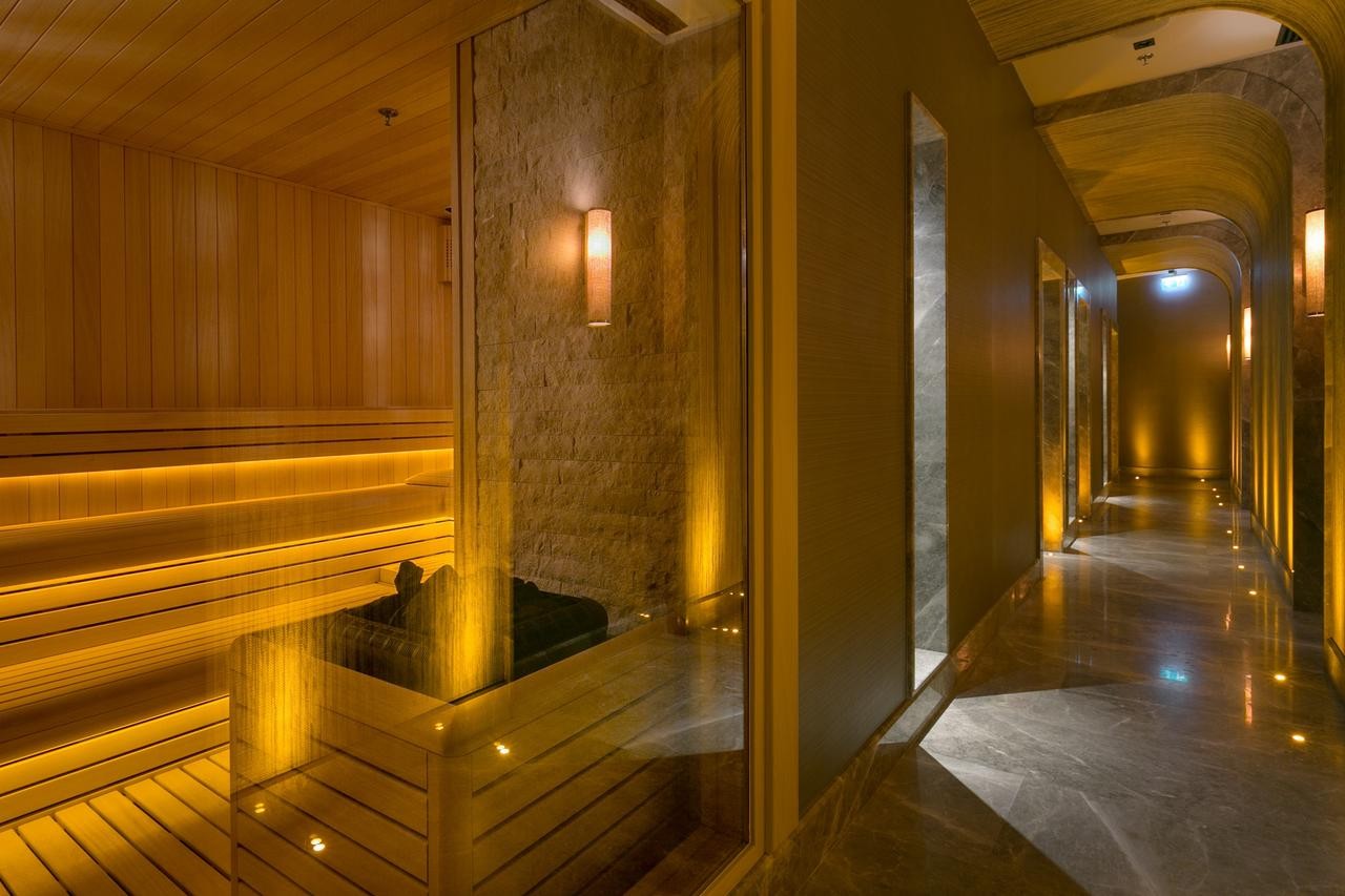 CARESSE A LUXURY COLLECTION RESORT-SPA