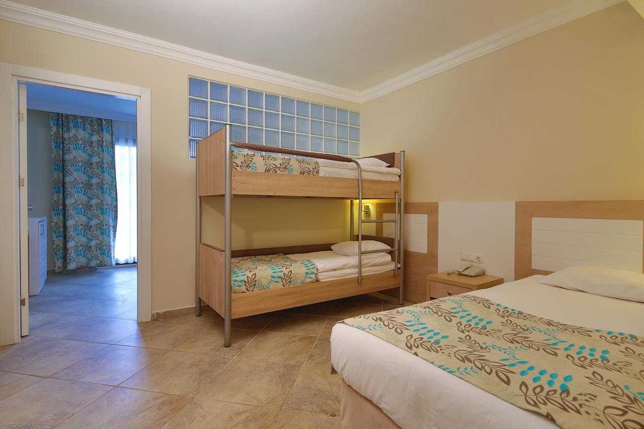 GREEN BAY RESORT-SPA