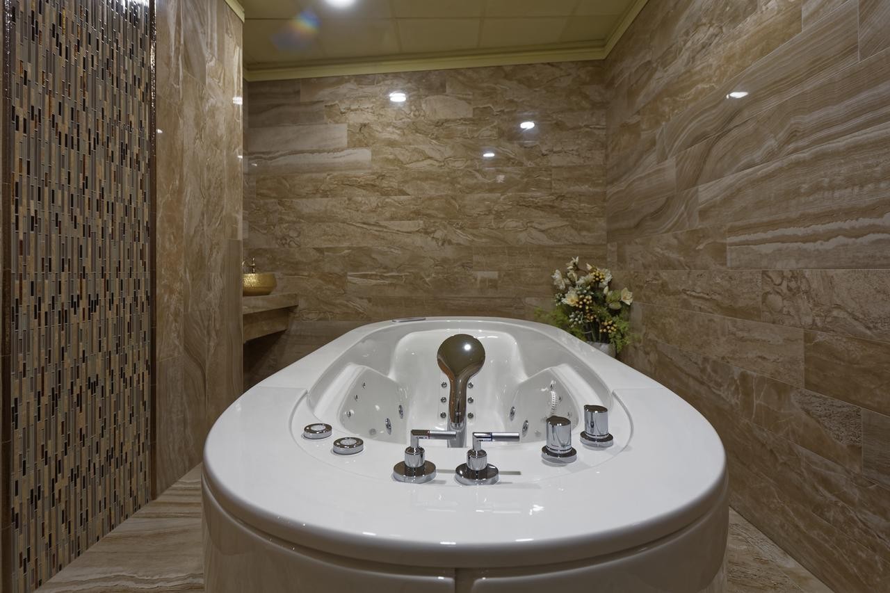 ELENA HOTEL
