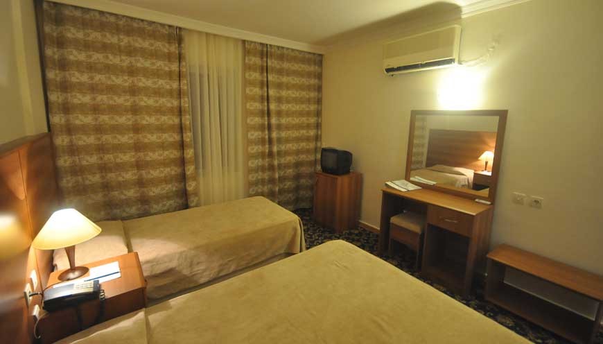 PINETA CLUB HOTEL