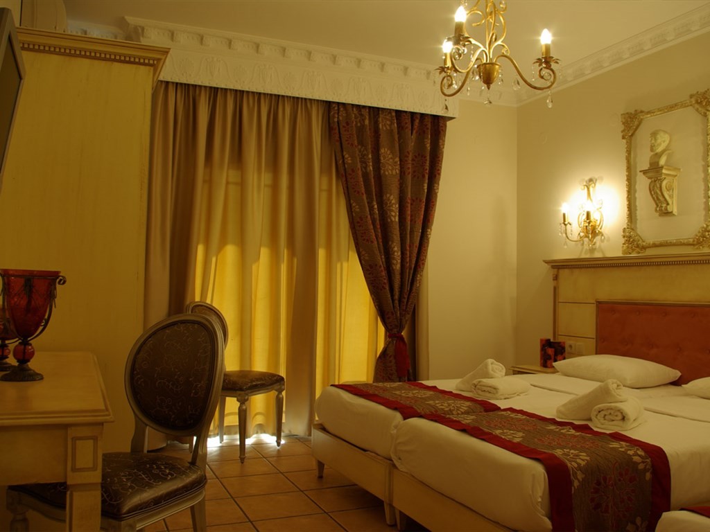 PARTHENON ART HOTEL