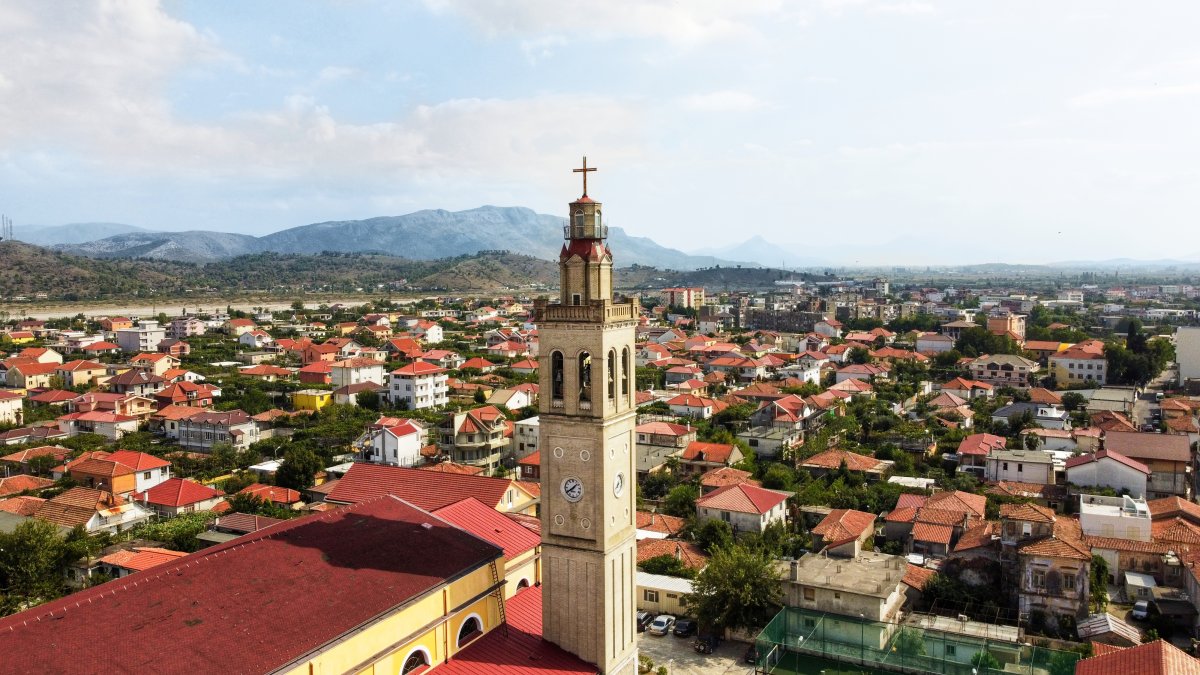 Почивка в Албания - ривиерата на Дуръс - с автобус