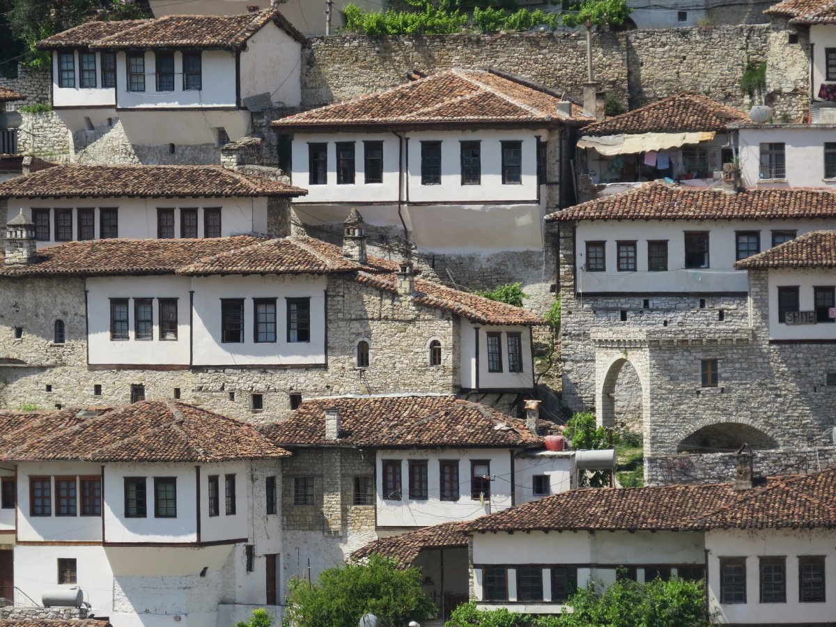 Почивка в Албания - ривиерата на Дуръс - с автобус