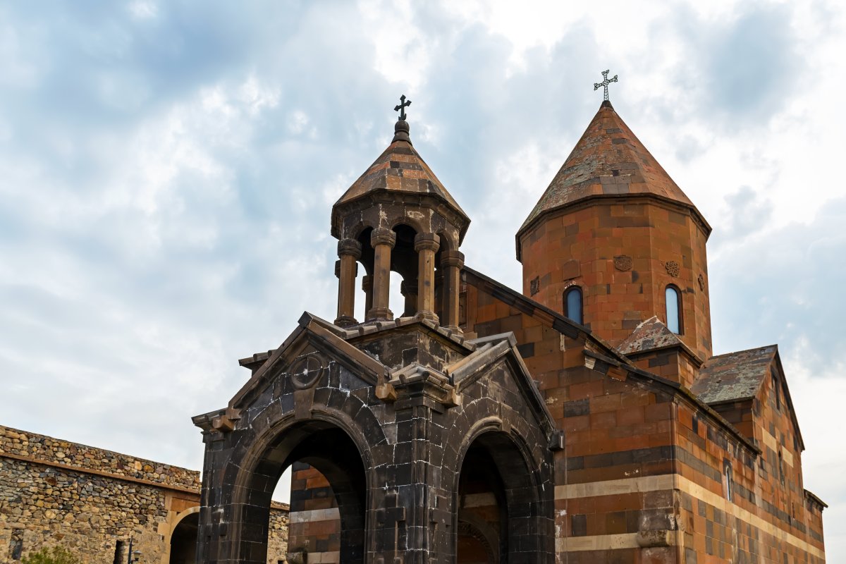 Екскурзия в АРМЕНИЯ - Ереван - природа, култура и древни традиции - със самолет, на български език!